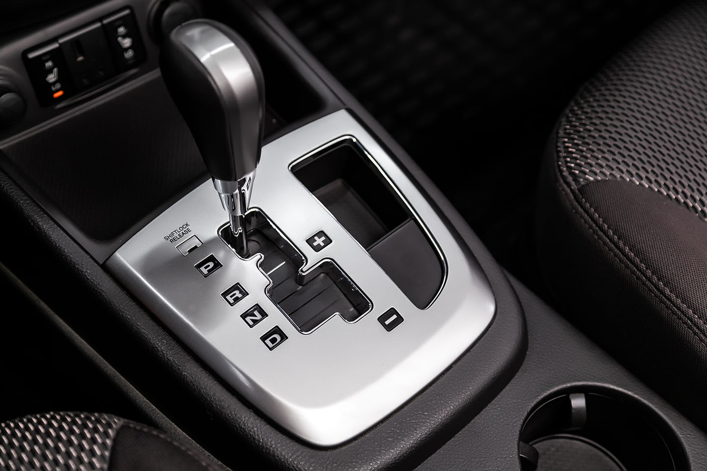 Close Automatic Gearbox Lever